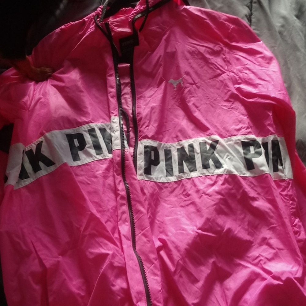 Vs zip up